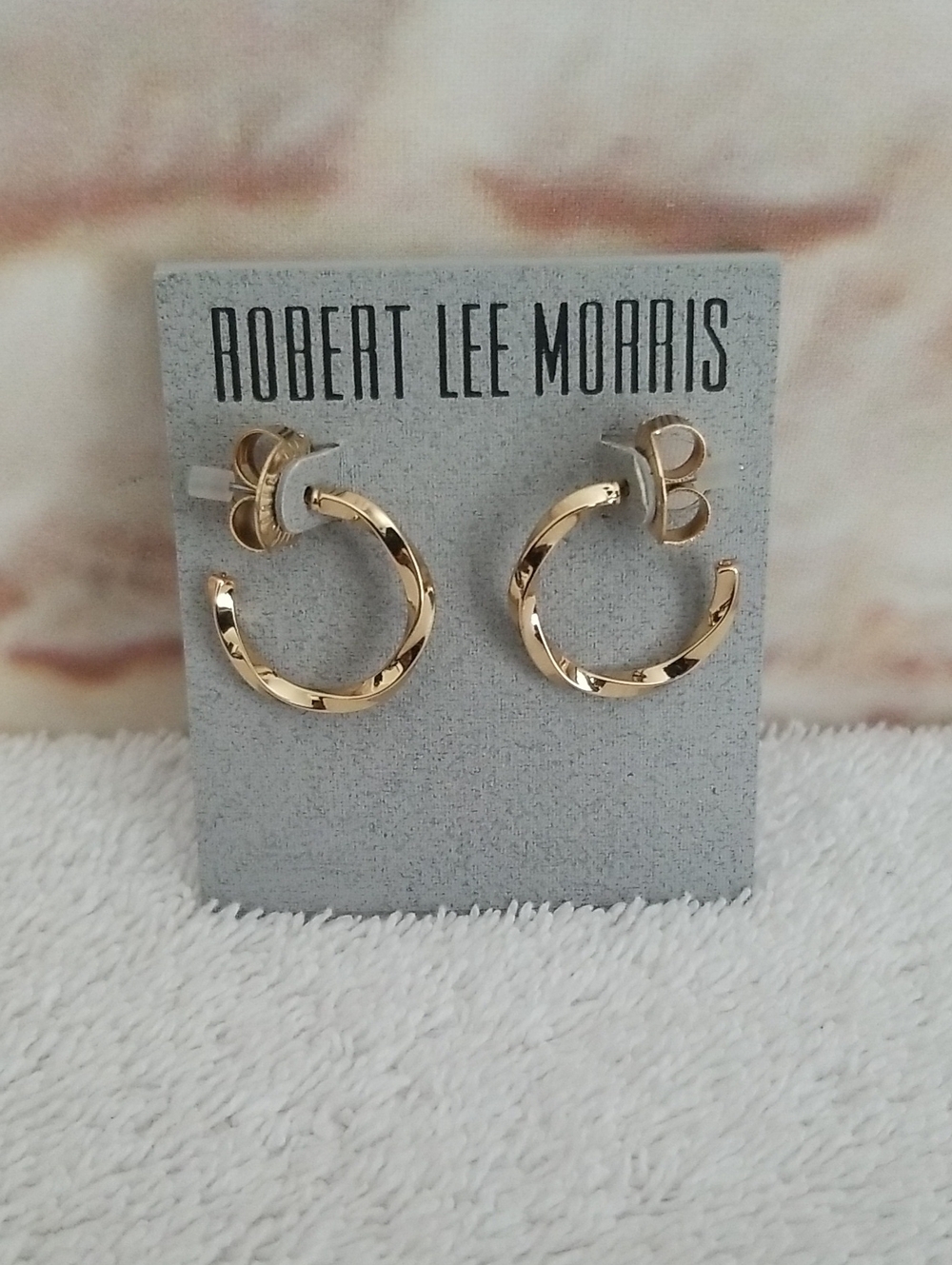 New Robert Lee Morris Soho Huggie Hoop Earrings